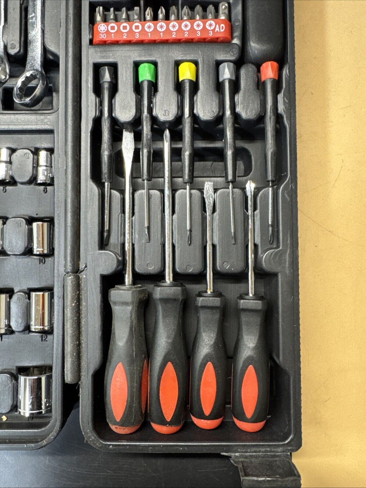 Various Tools Set In Plastic Box/ Made In China