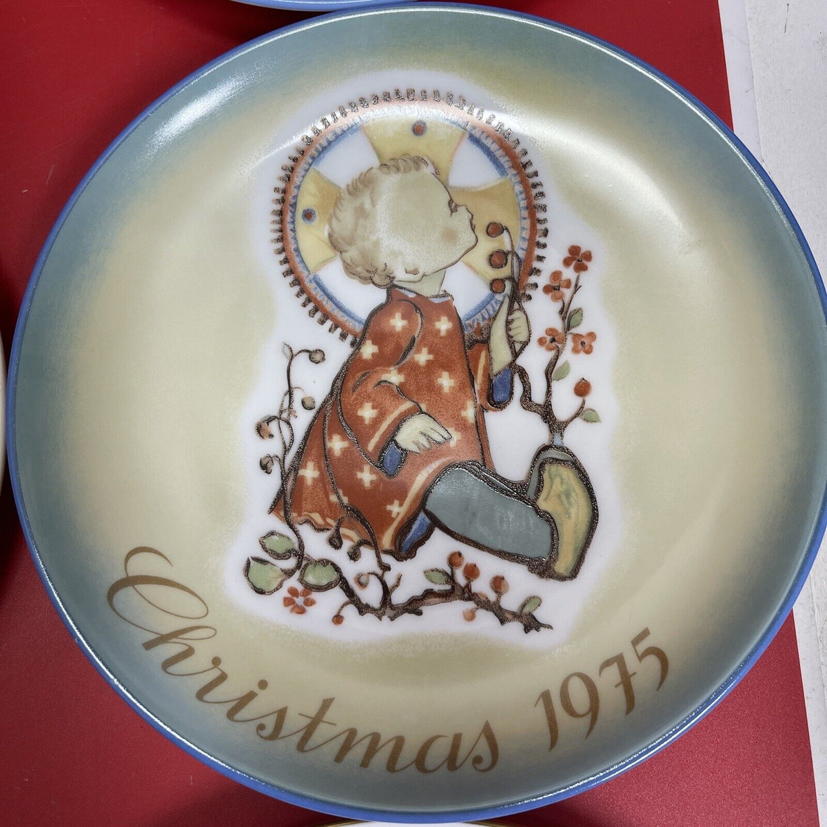 Vintage Set 9 Christmas Plates