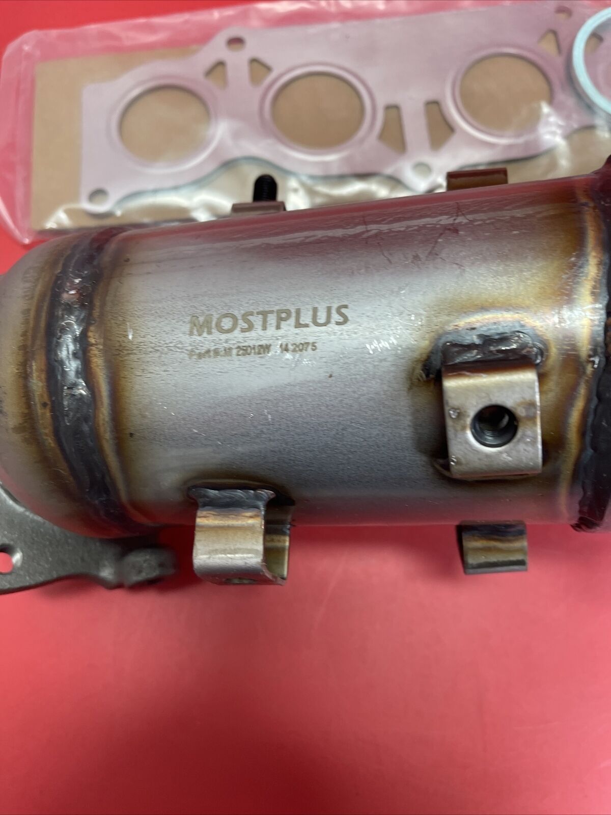 MOSTPLUS M25012W Exhaust Manifold w/Catalytic Converter