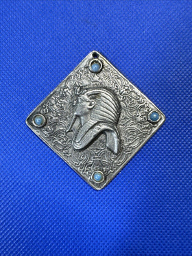 Vintage Egyptian Pendant: pharaon profil, 1970s / silver metal and blue stone