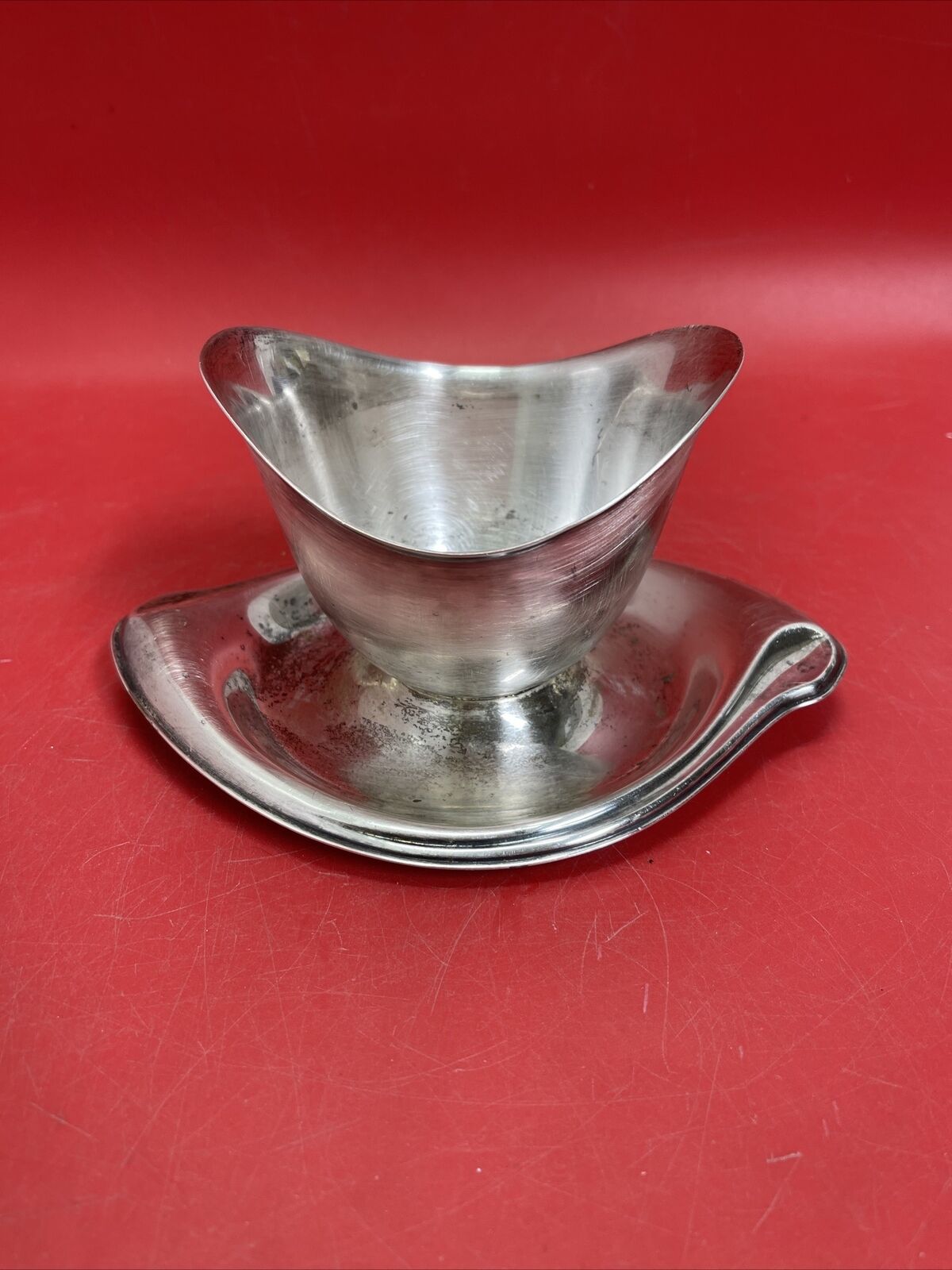 Rogers & Bro Silverplate Pattern Vintage Gravy Boat with attached plate 1847