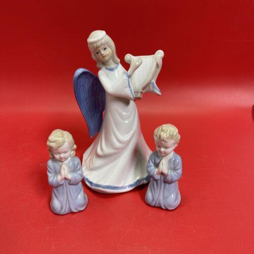 Vintage Seymour Mann Angel Music Box Silent Night & Praying Children