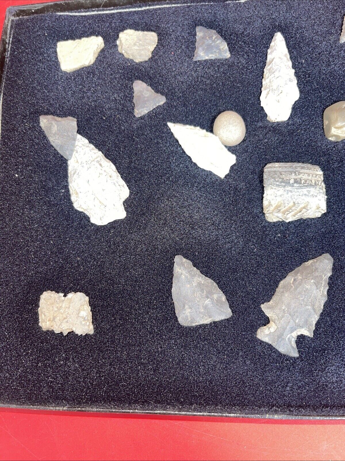 Native American Artifacts Lot 24 w/ Frame Arrowheads Collection 12”x8” Frame #6
