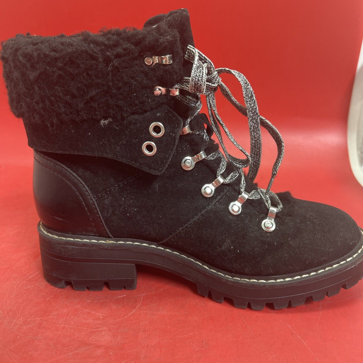 Time And True Cozy Hiker Boots Women Size 6.5