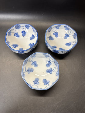 Vintage Otigiri Octagon OMC Japan China Blue White Leaf Rice Bowl/ Set Of 3