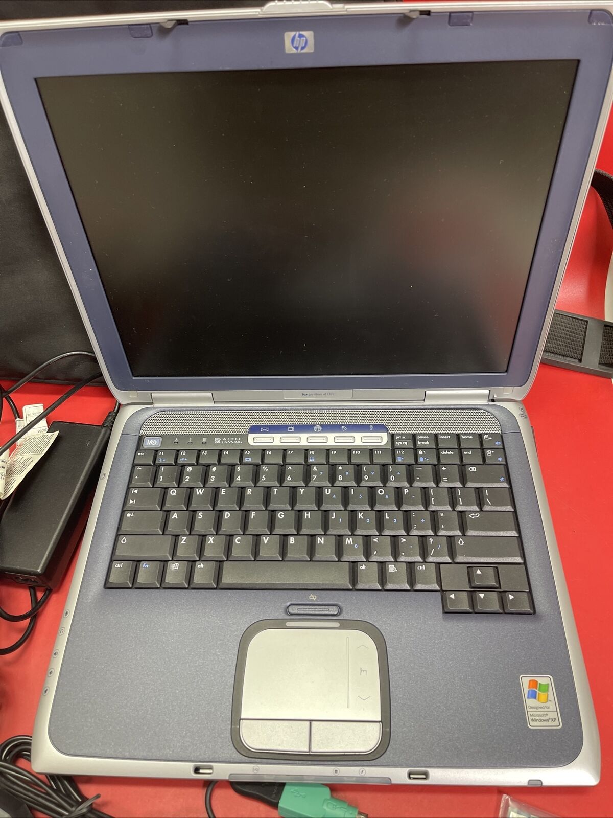 Laptop HP Pavilion xf 118 For Parts!