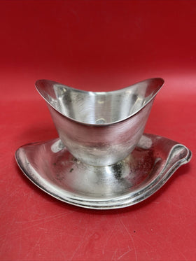 Rogers & Bro Silverplate Pattern Vintage Gravy Boat with attached plate 1847