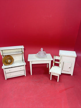 Vintage Dollhouse Furniture Lot #1