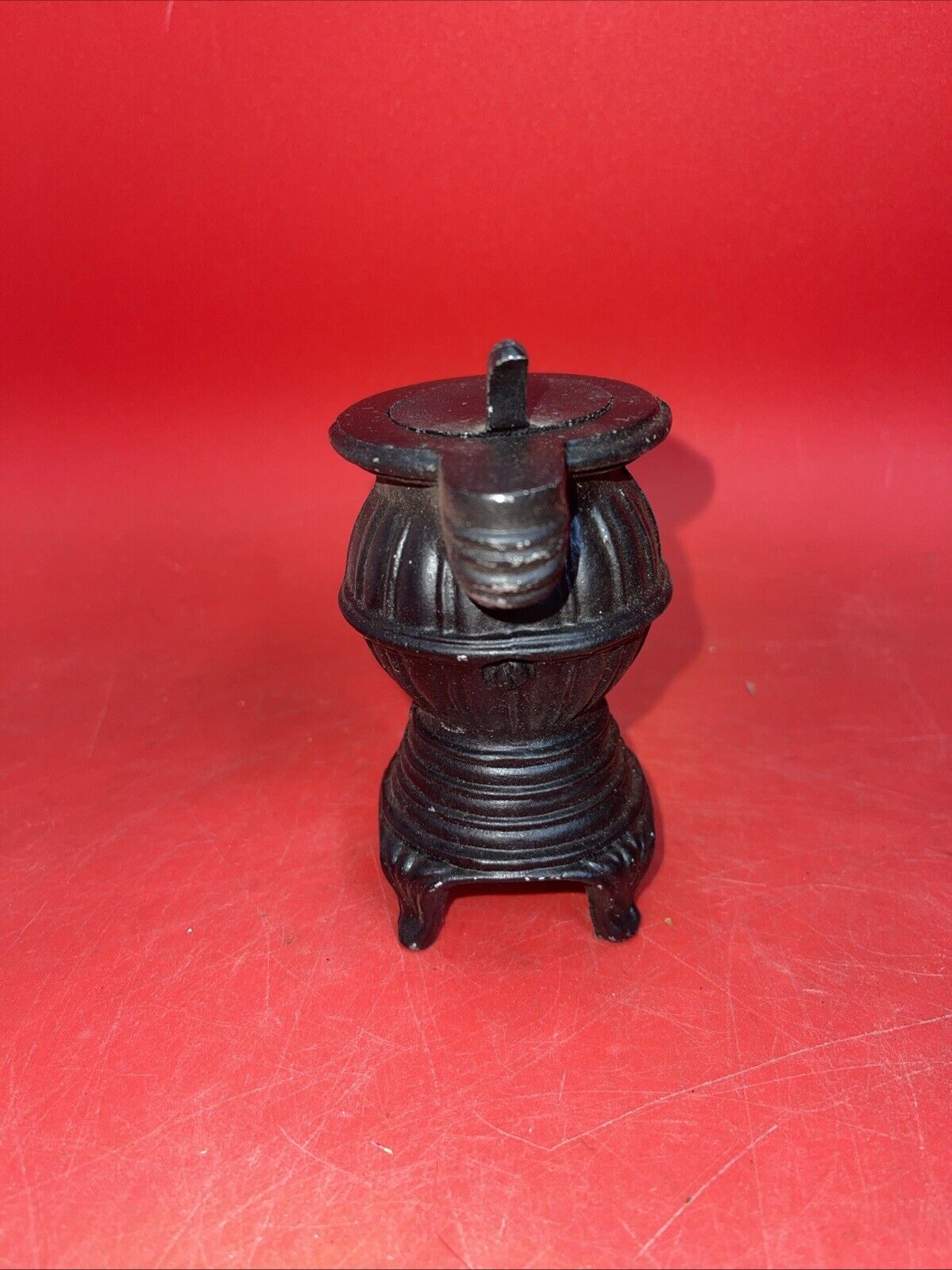 Cast Iron Miniature Pot for Dollhouse Stove, with Accessories