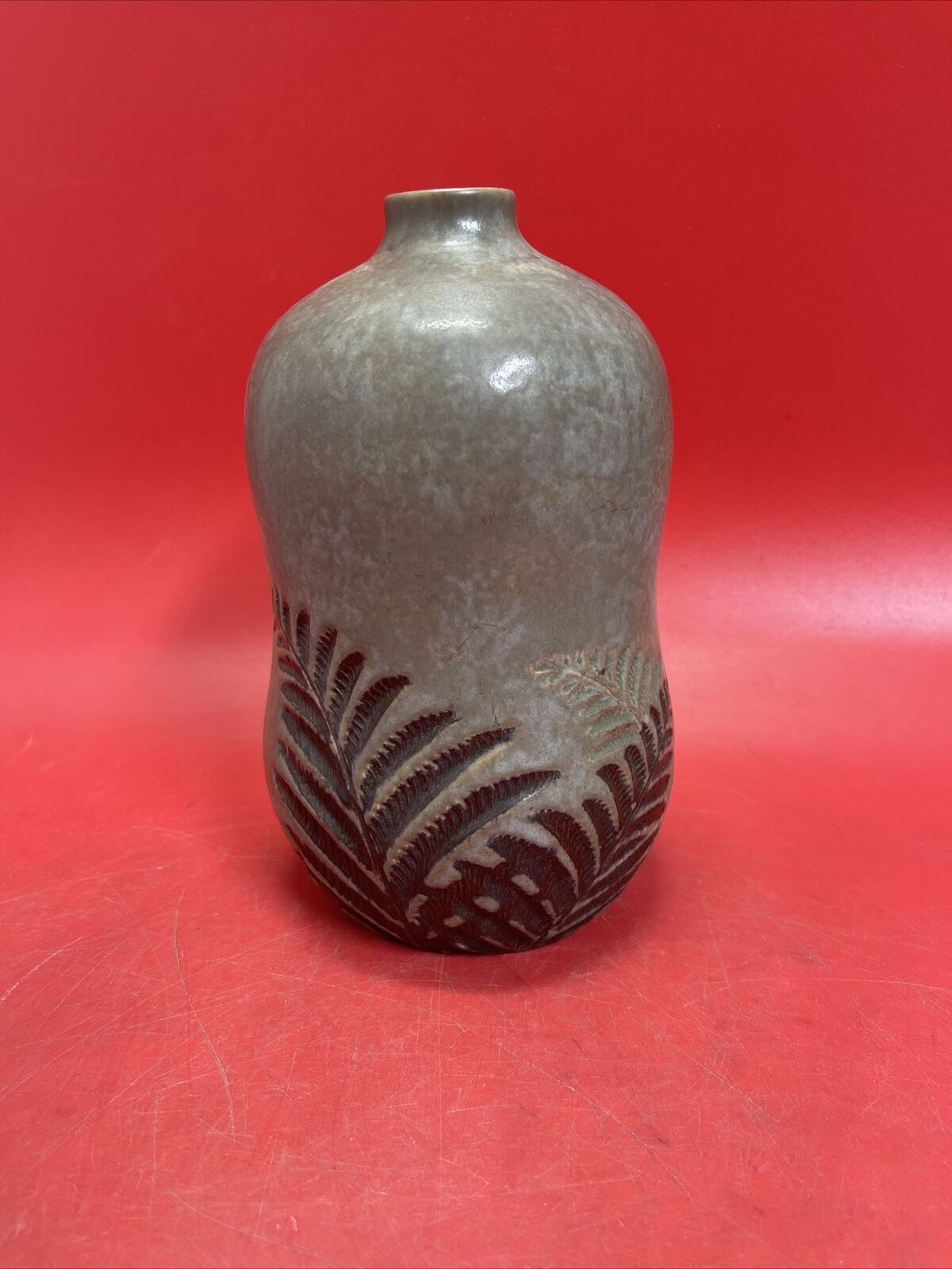 Vintage Fern Vase 9”