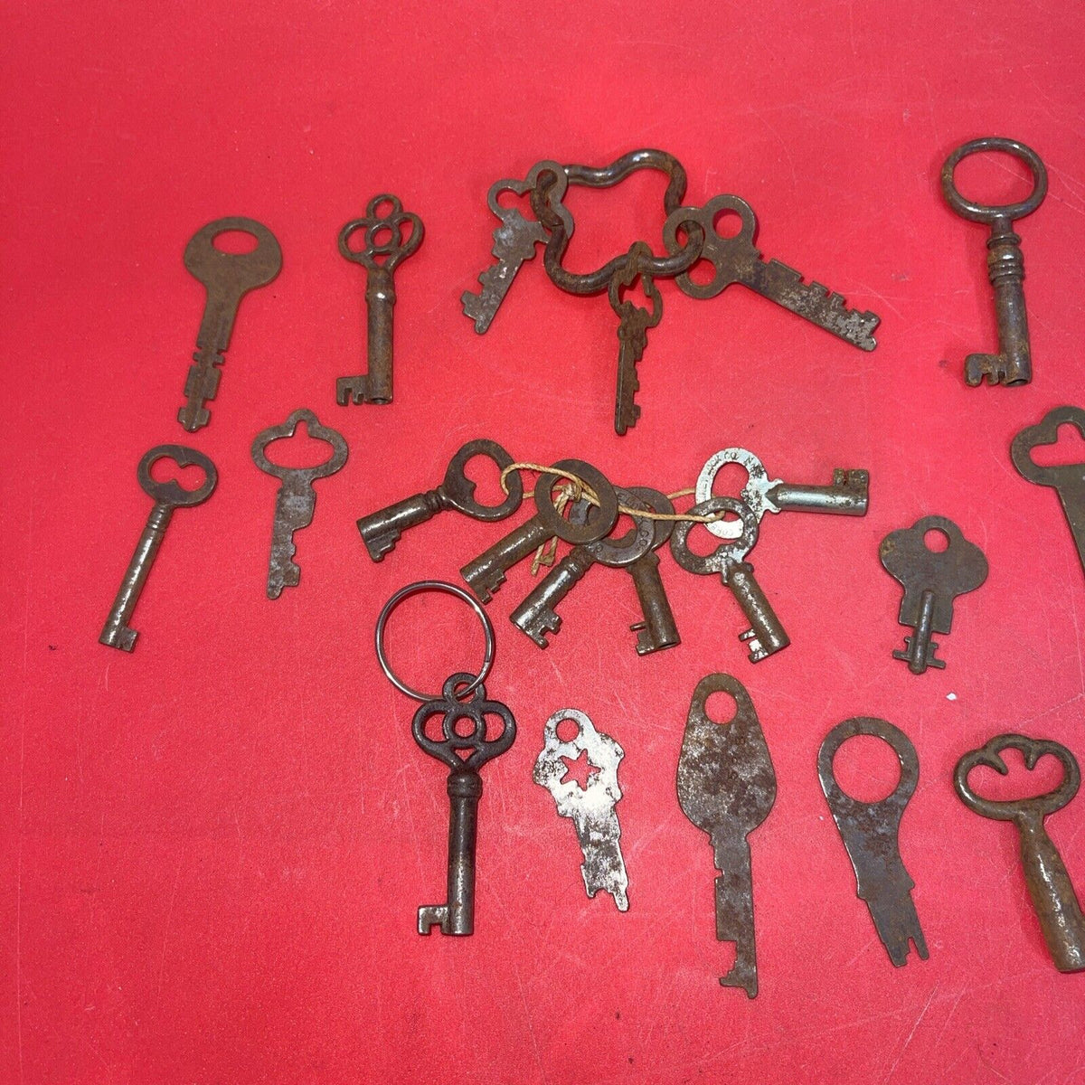 Vintage Cabinet Open Barrel Key Lot ~ 35 Keys ~ Different Sizes & Shapes ~ lot 3