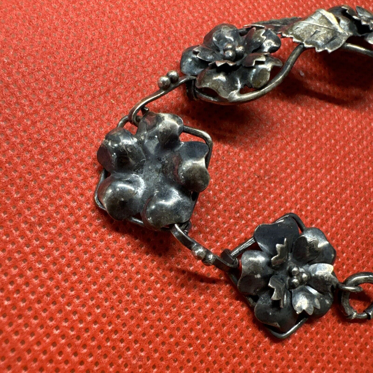 Antique Vintage Sterling Silver Bracelet 7” With Flowers