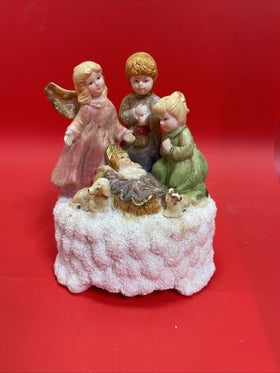 Very Pretty Angel w/ Baby Jesus & Children Music Musical Figurine