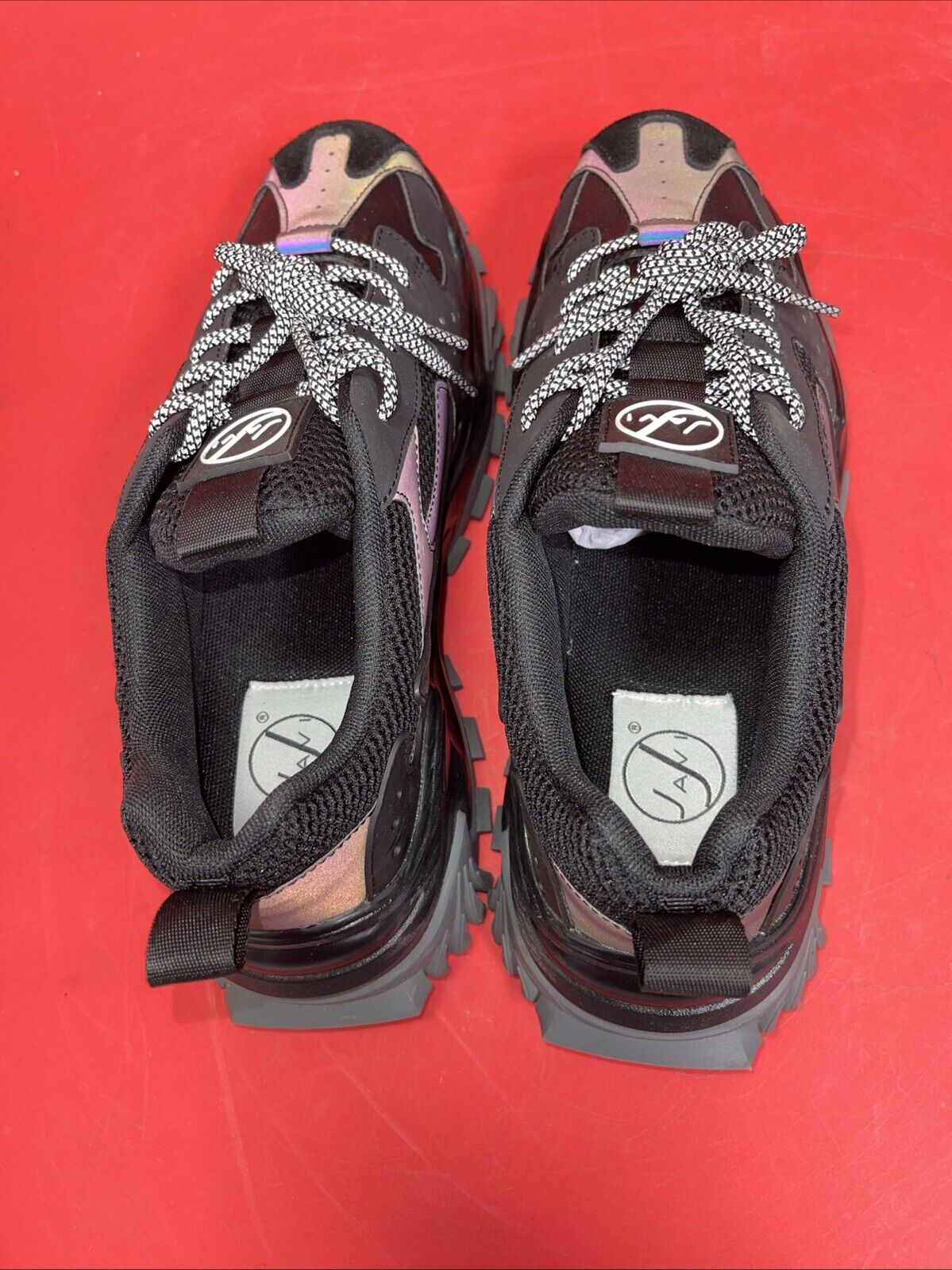 Men JAVI Burst  Sneaker Size 8.5