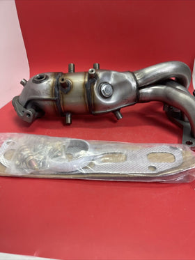 Catalytic Converter with Integrated Exhaust Manifold Dorman 674-659