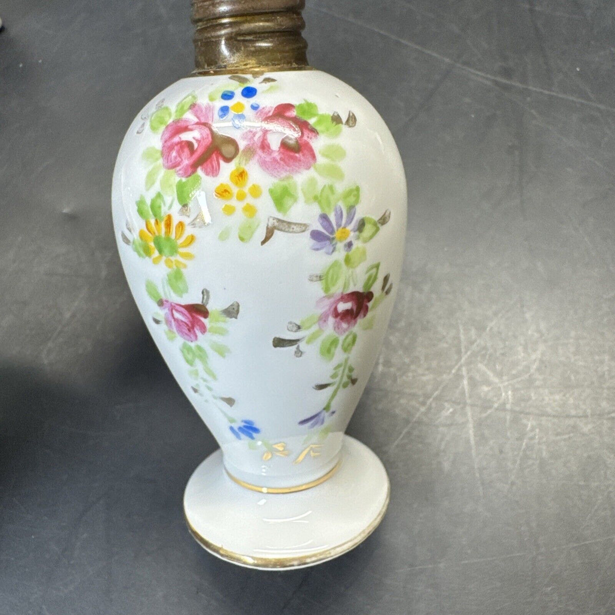 Vintage Perfume Atomizer Bottles Floral Design/ Lot Of 3