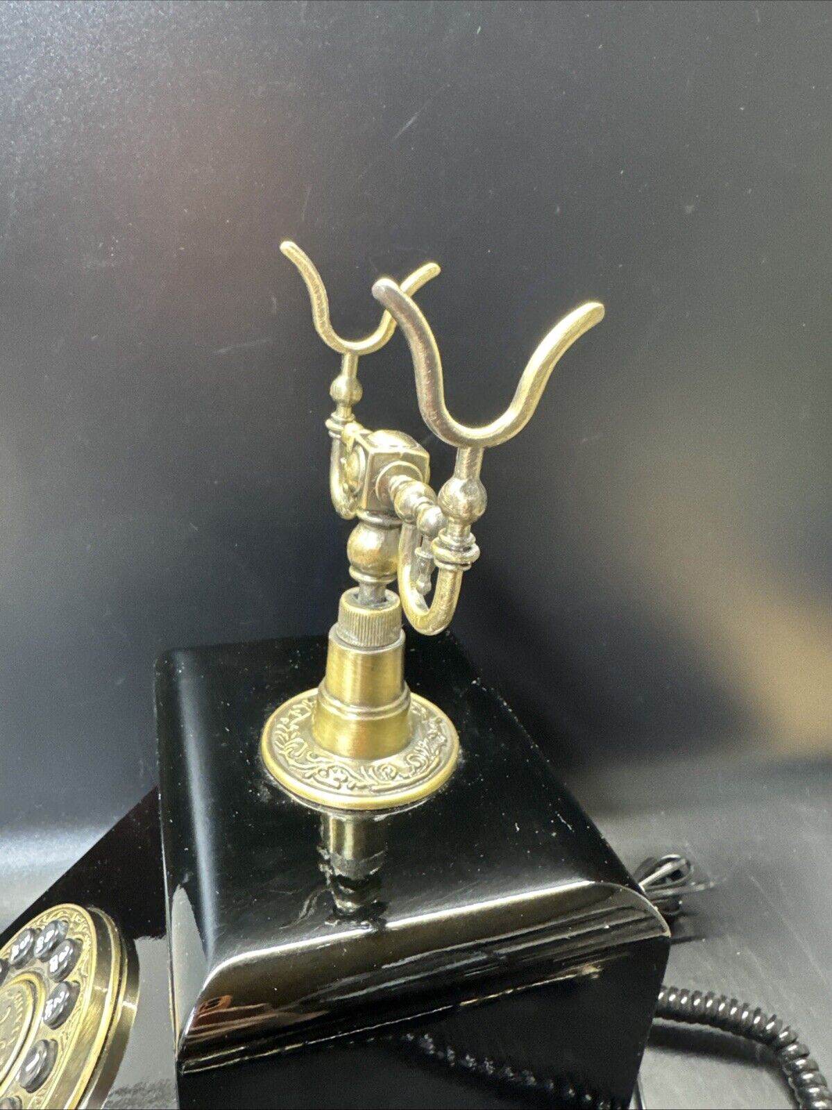 Guangzhou Zhiyin Industries Wood Retro Telephone Brass Push T918-A , 2004