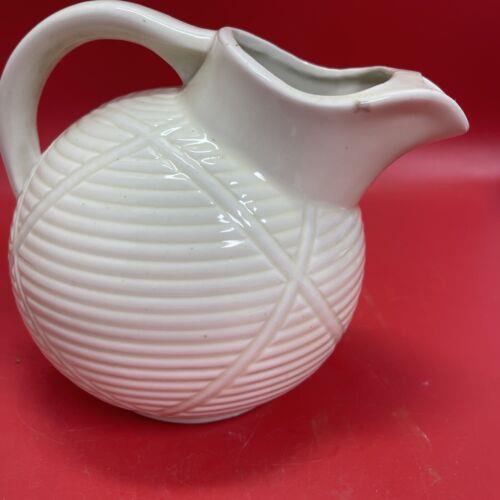 Pitcher White w/ covered edge and handle Floral Flowers Water Tea Juice 