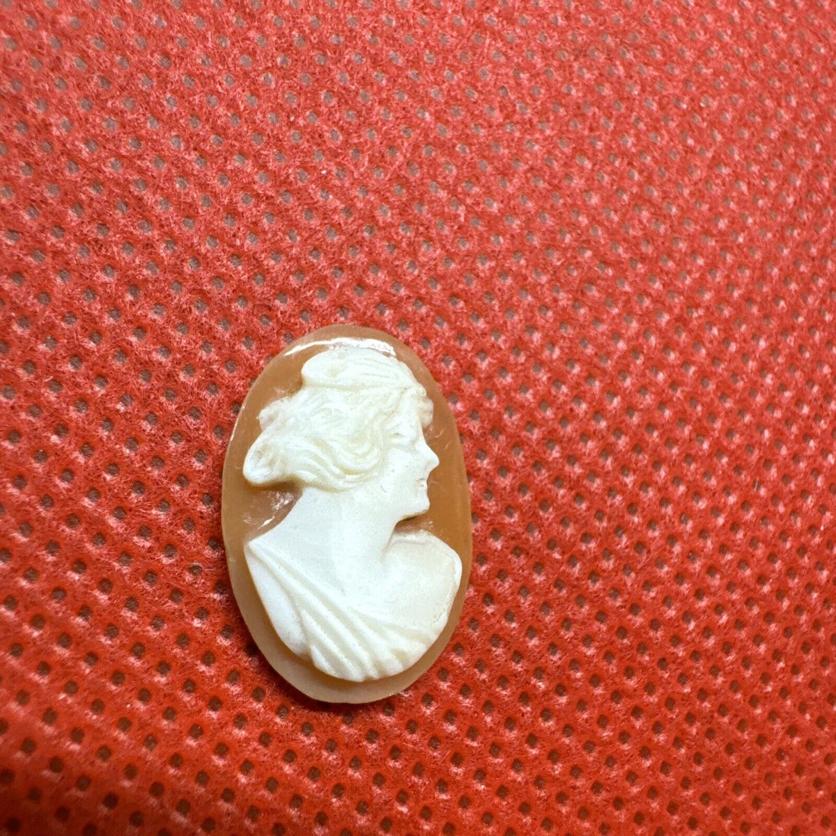 Vintage Loose Hand Carved Detailed Curly Hair Bun Woman Shell Cameo