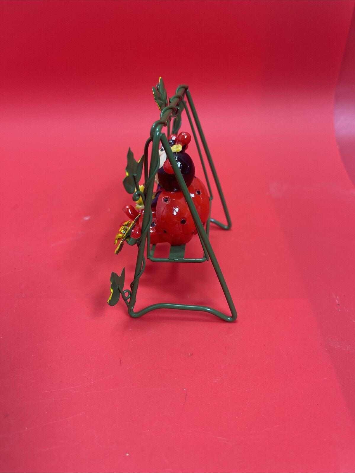 Vintage Animated Lady Bugs Working Swing Friends Metal Rod Figurine Trinket Deco