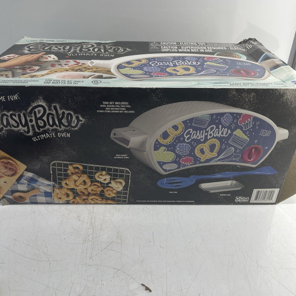Easy-Bake Ultimate Oven Creative Baking Easy Bake Toy Retro New!
