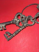 7 CAST IRON JAIL Keys House RUSTIC WESTERN CHURCH Key Ring Lock SKELETON Prop