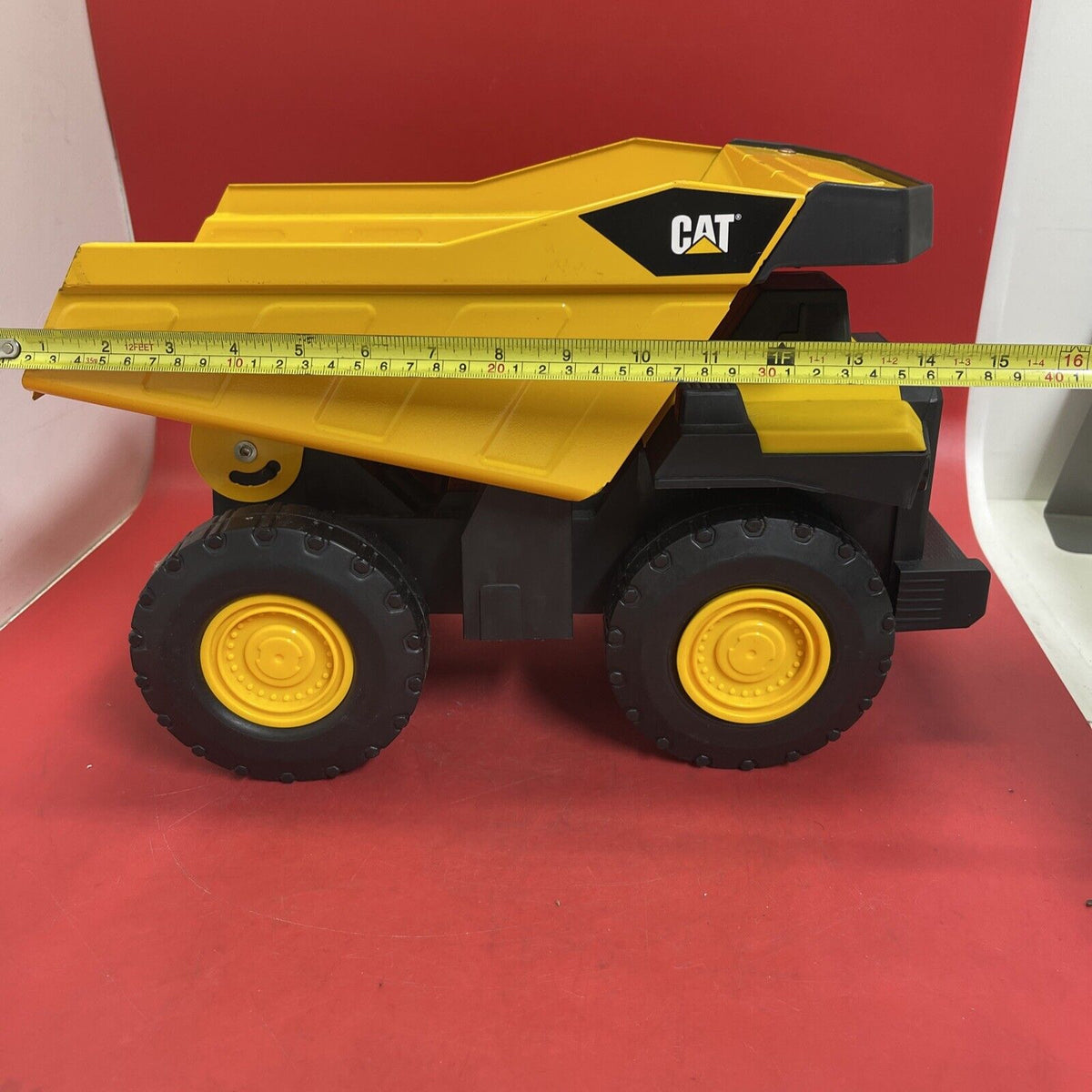 FUNRISE CAT STEEL/PLASTIC DUMP TRUCK #82353