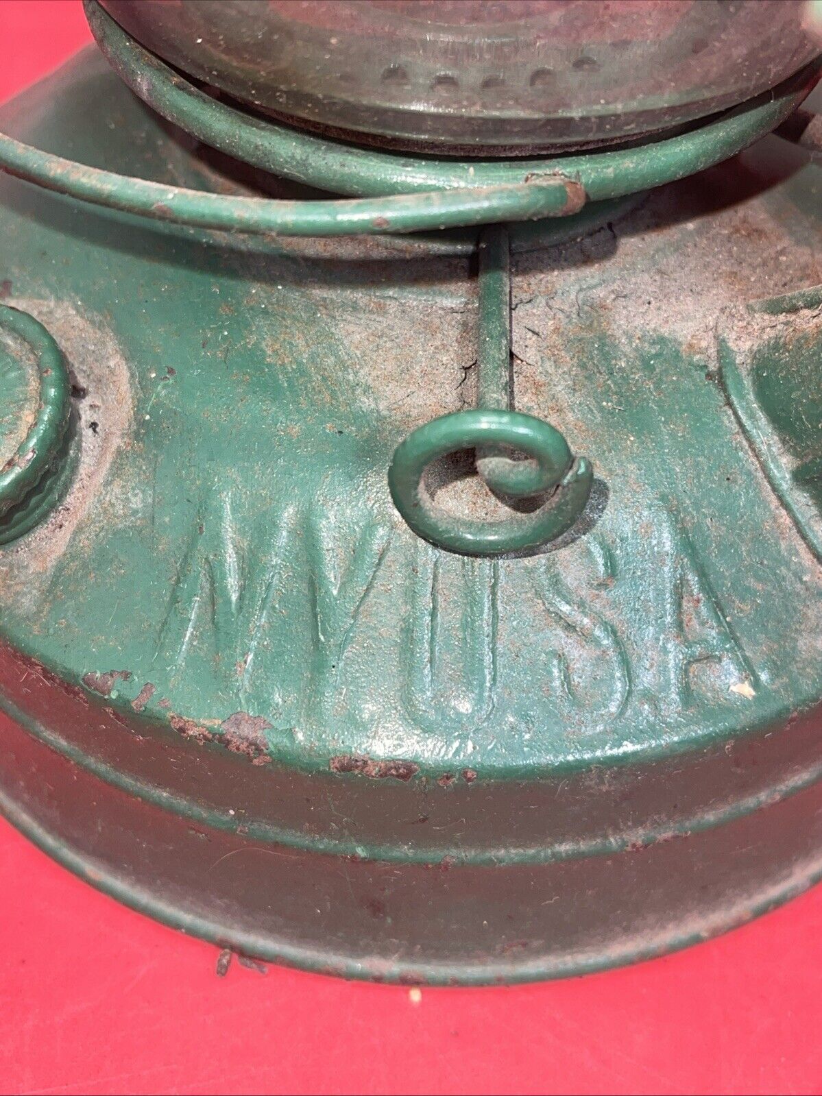Vintage DIETZ Little Wizzard Vesta New York USA Globe Lantern Dented 12"