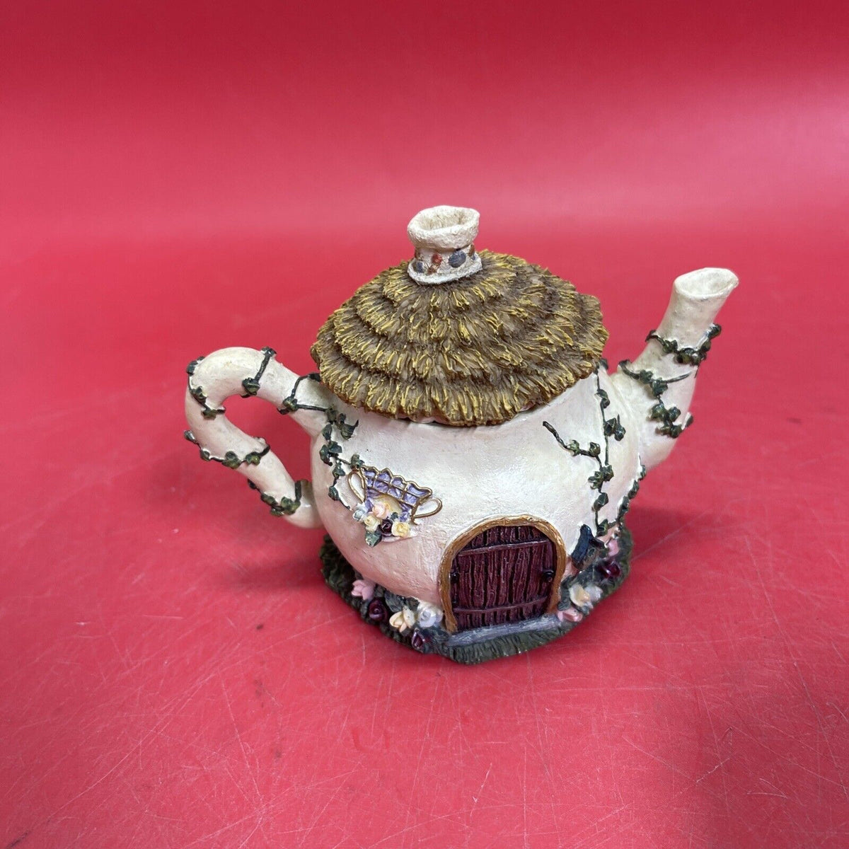 Boyd Bears Collection Route 331/3, Roadside Americana "Miss Pekoe's Tea Cozy"
