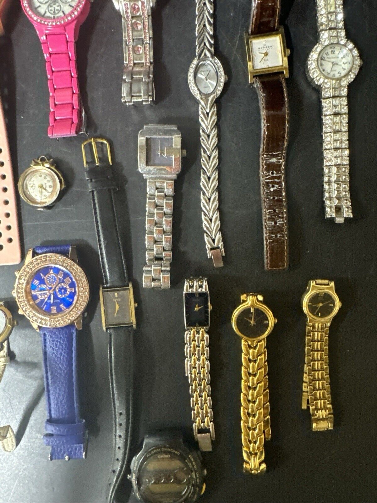 Lot Of 20 Assorted Mens Womens Watches/ For Parts Repair