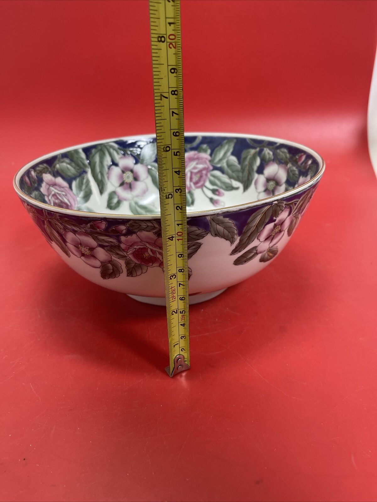 Andrea by Sadek Round serving plate, tall, with floral pattern