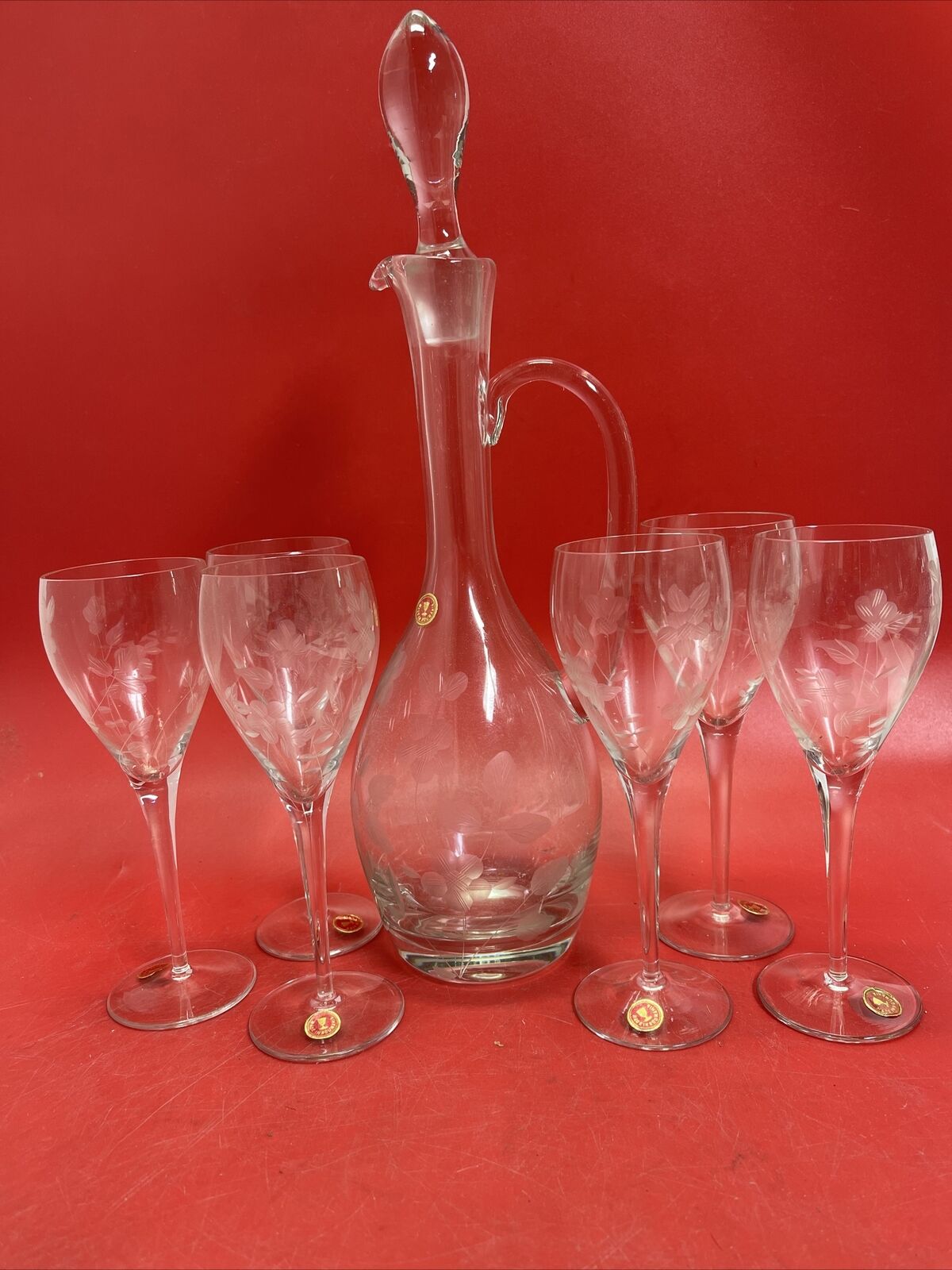 VINTAGE WINE ETCHED DECANTER W/ STOPPER + 6 GLASSES