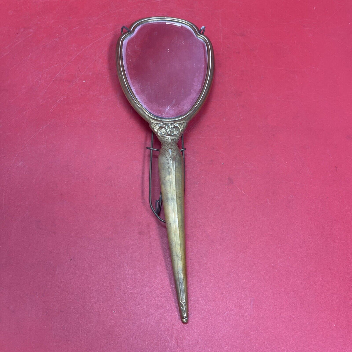 VINTAGE HAND HELD DRESSING ROOM MIRROR