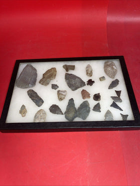 Native American Artifacts Lot 25 w/ Frame Arrowheads Collection 12”x8” Frame #7