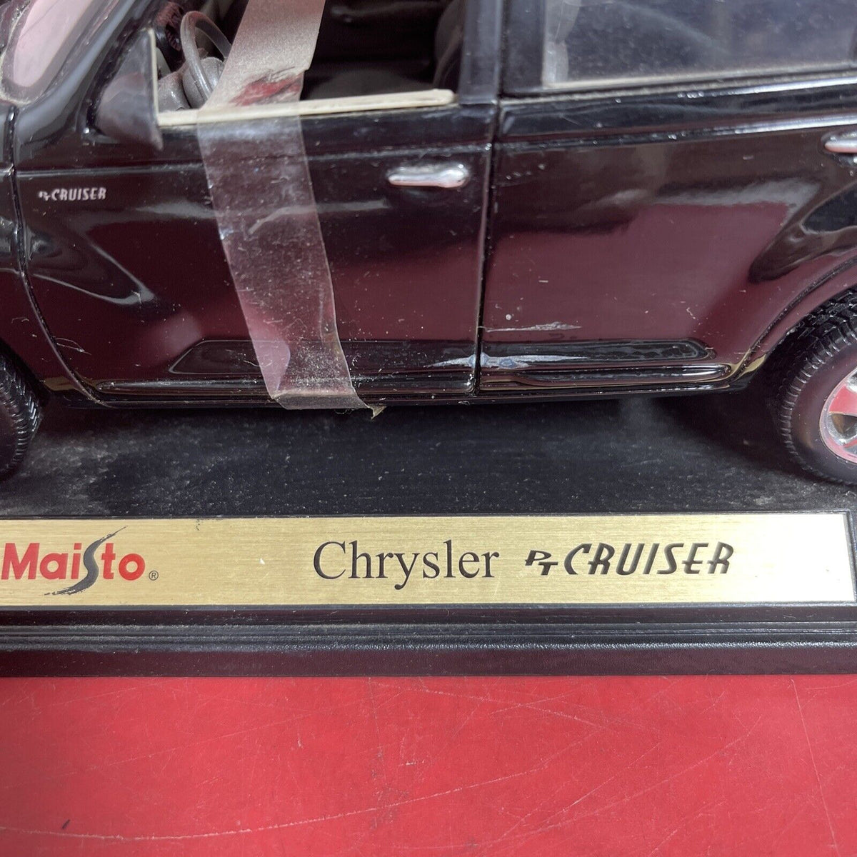 Maisto Chrysler PT Cruiser Special Edition 1/18 Scale