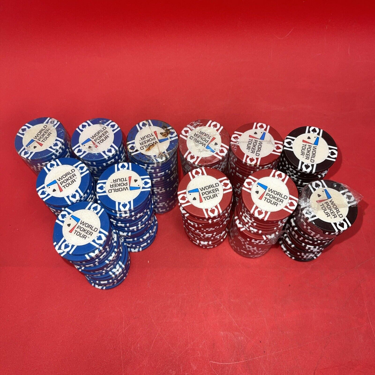 World Poker Tour Chips (299 Total) 149 Blue 50 Black 100 Red