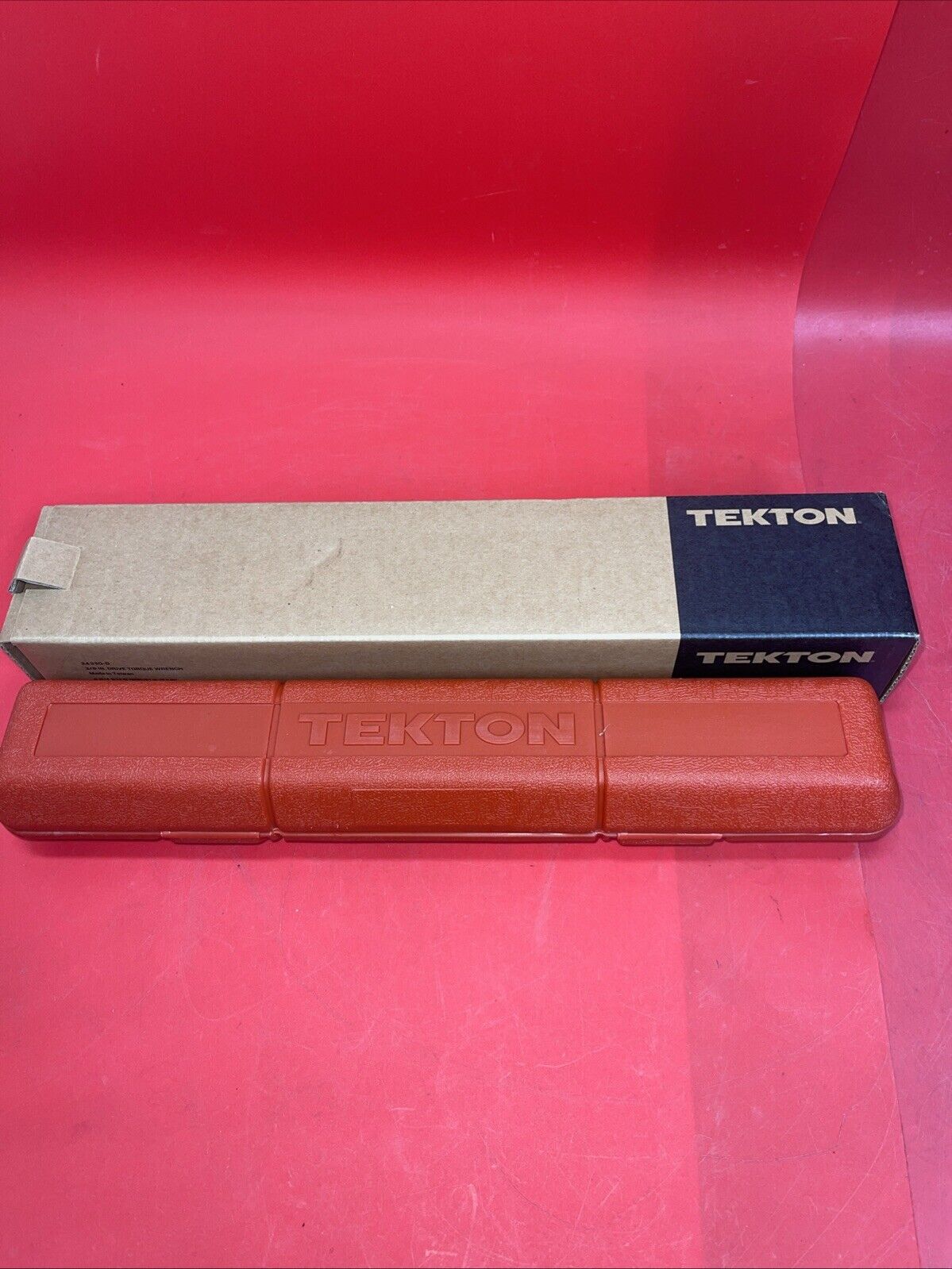 TEKTON 3/8 Inch Drive Micrometer Torque Wrench (10-80 ft.-lb.) | 24330-D