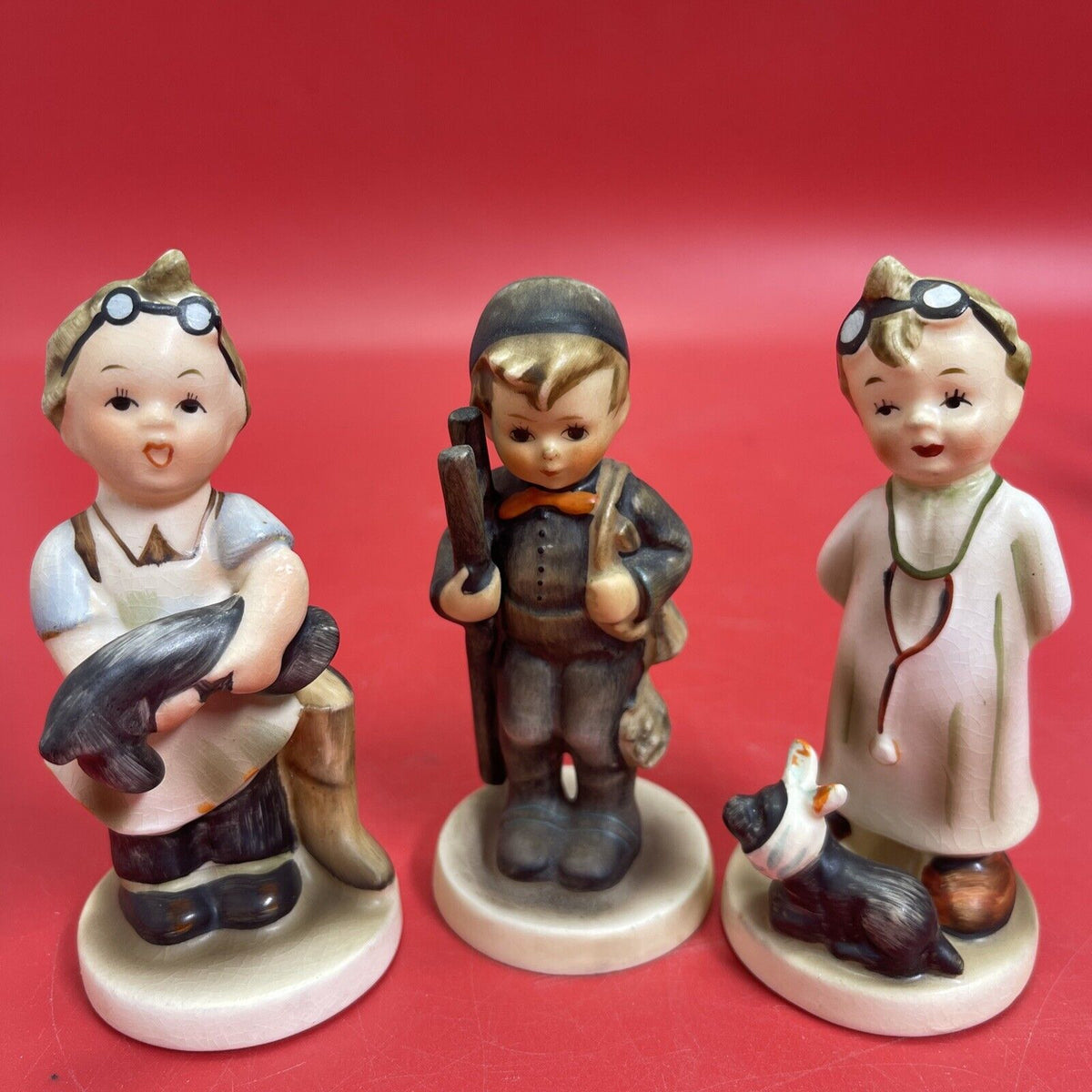 Set of 3 Figurines is in excellent condition