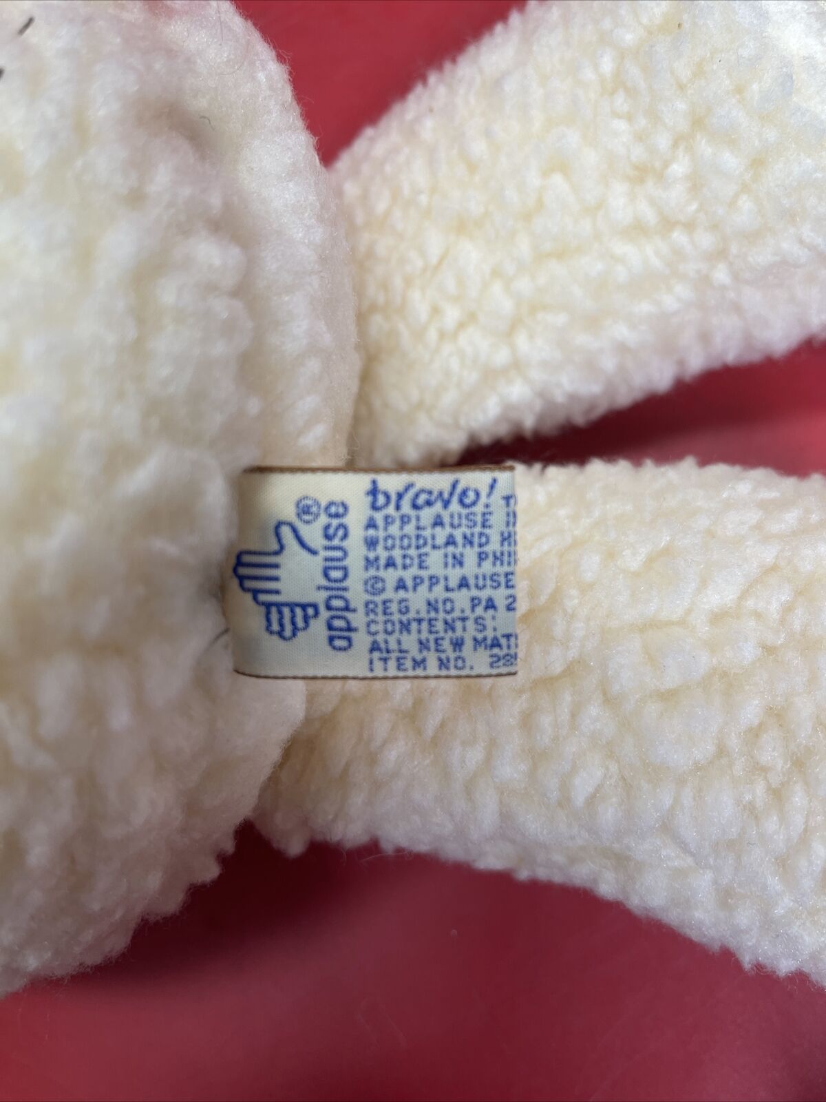VINTAGE 86 APPLAUSE Bravo Series "Waffles" TEDDY BEAR Cream White With Bow Lot 2