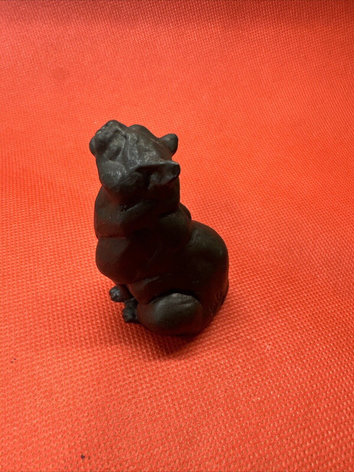 Vintage Figure Sitting cat Of Dan Ostermiller (1996)