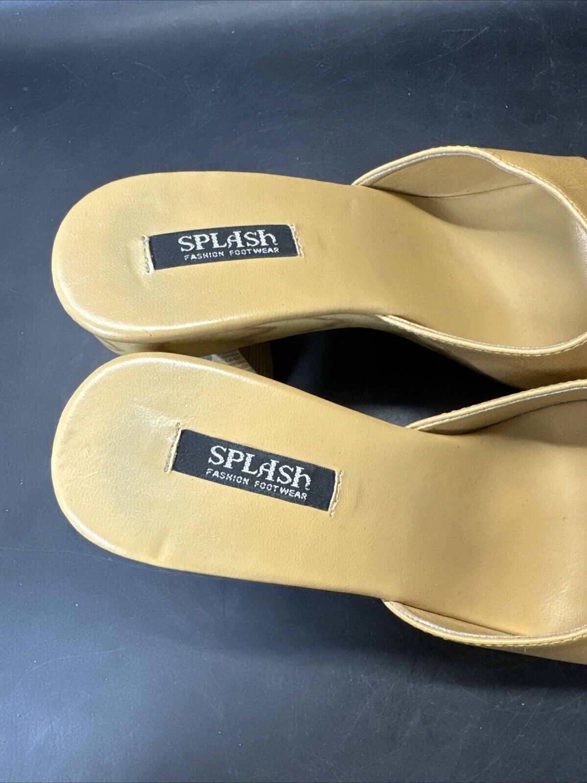 Splash Platform Chunky Wood Heel Sandals Size 8.5