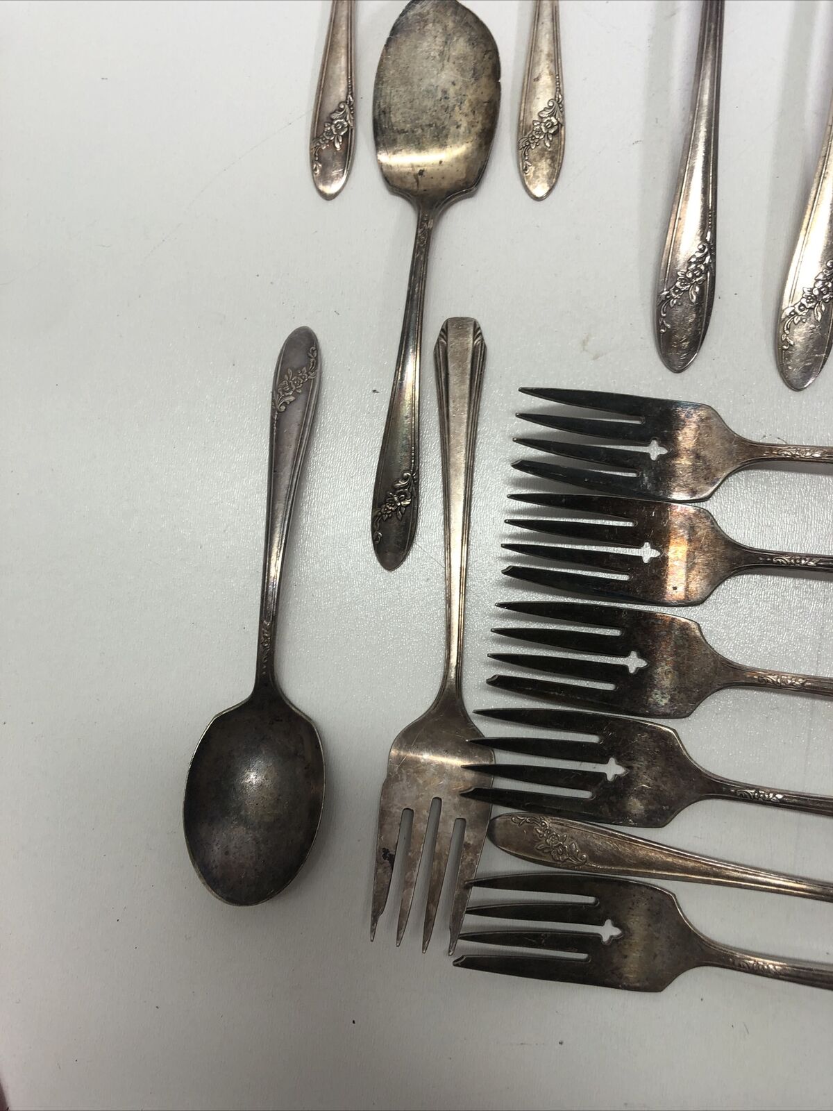 Oneida Community Tudor Plate Queen Bess Flatware 50pc