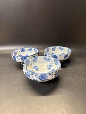 Vintage Otigiri Octagon OMC Japan China Blue White Leaf Rice Bowl/ Set Of 3