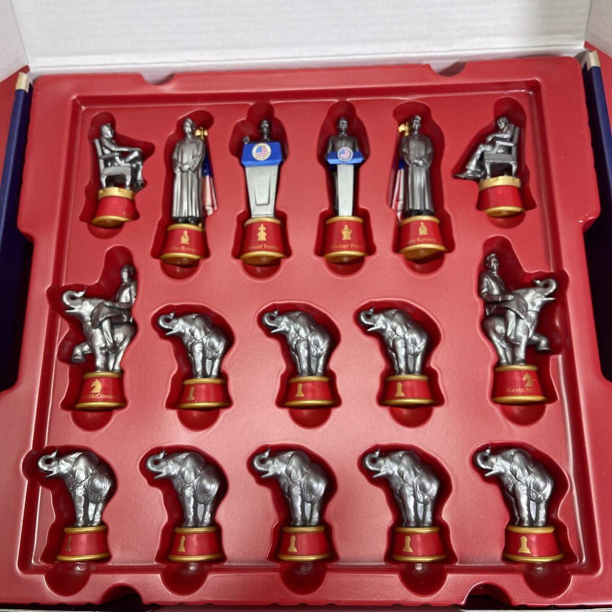 2020 Battle For The White House Chess Set Collectible Limited Edition