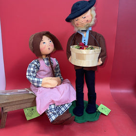 Vintage 1988 Annalee Doll Numbered Set  Americana Couple - Man, Woman, Bench