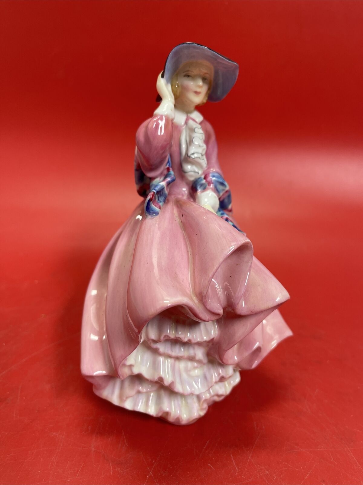 Royal Doulton Bone China Top o' the Hill Figurine Pink Dress HN1849 7.25"