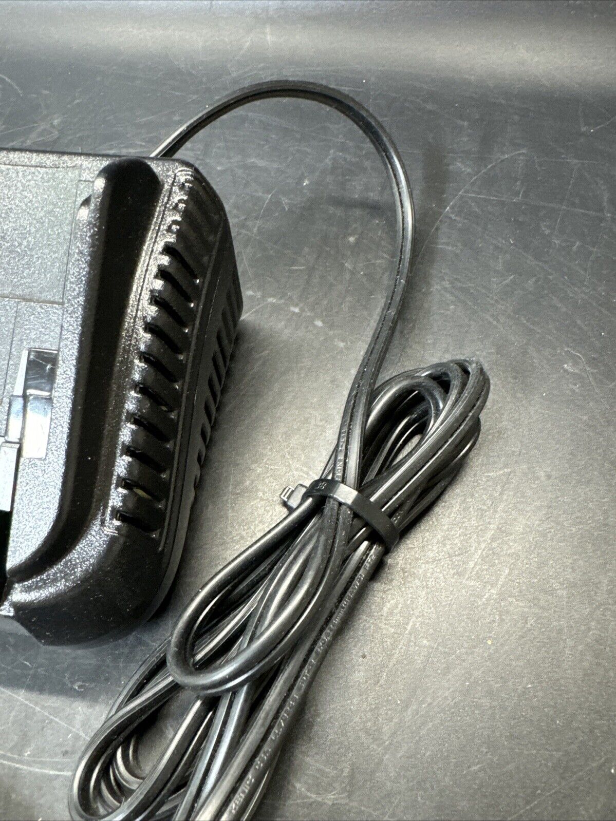 Dewalt DCB115 Genuine 12-20V MAX Battery Charger