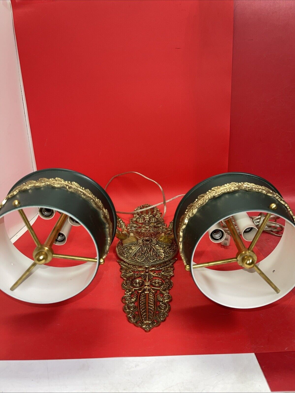 Vintage French Louis XV Rococo Gold Gilt Brass Wall Sconce