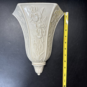 Lenox Masterpiece Porcelain Ivory Iris Wall Pocket Vase/Sconce Gold Trim