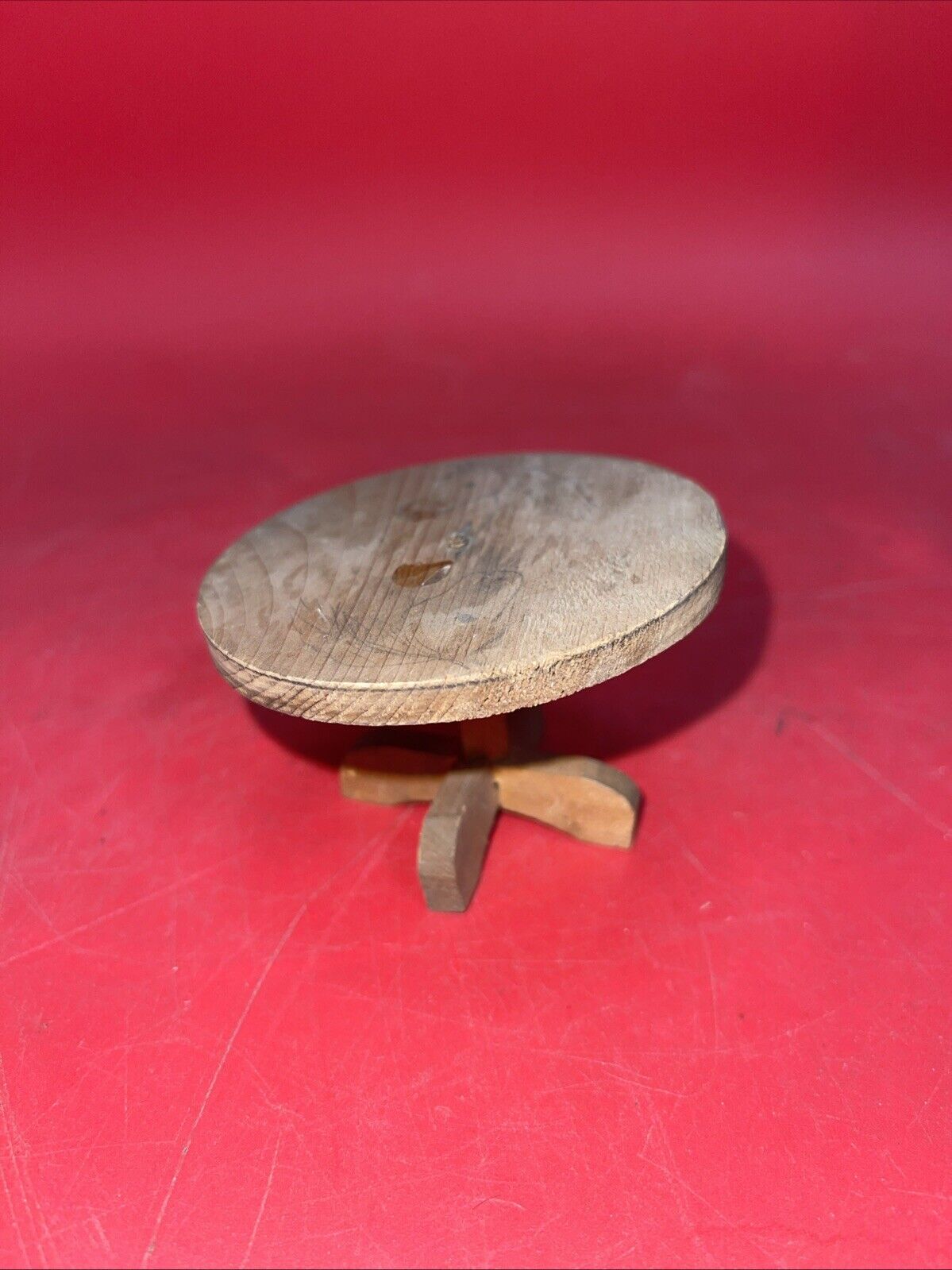 OLD VINTAGE ANTIQUE  WOODEN DOLL HOUSE HANDMADE  CHAIRS 🪑 LOT 3 & TABLE